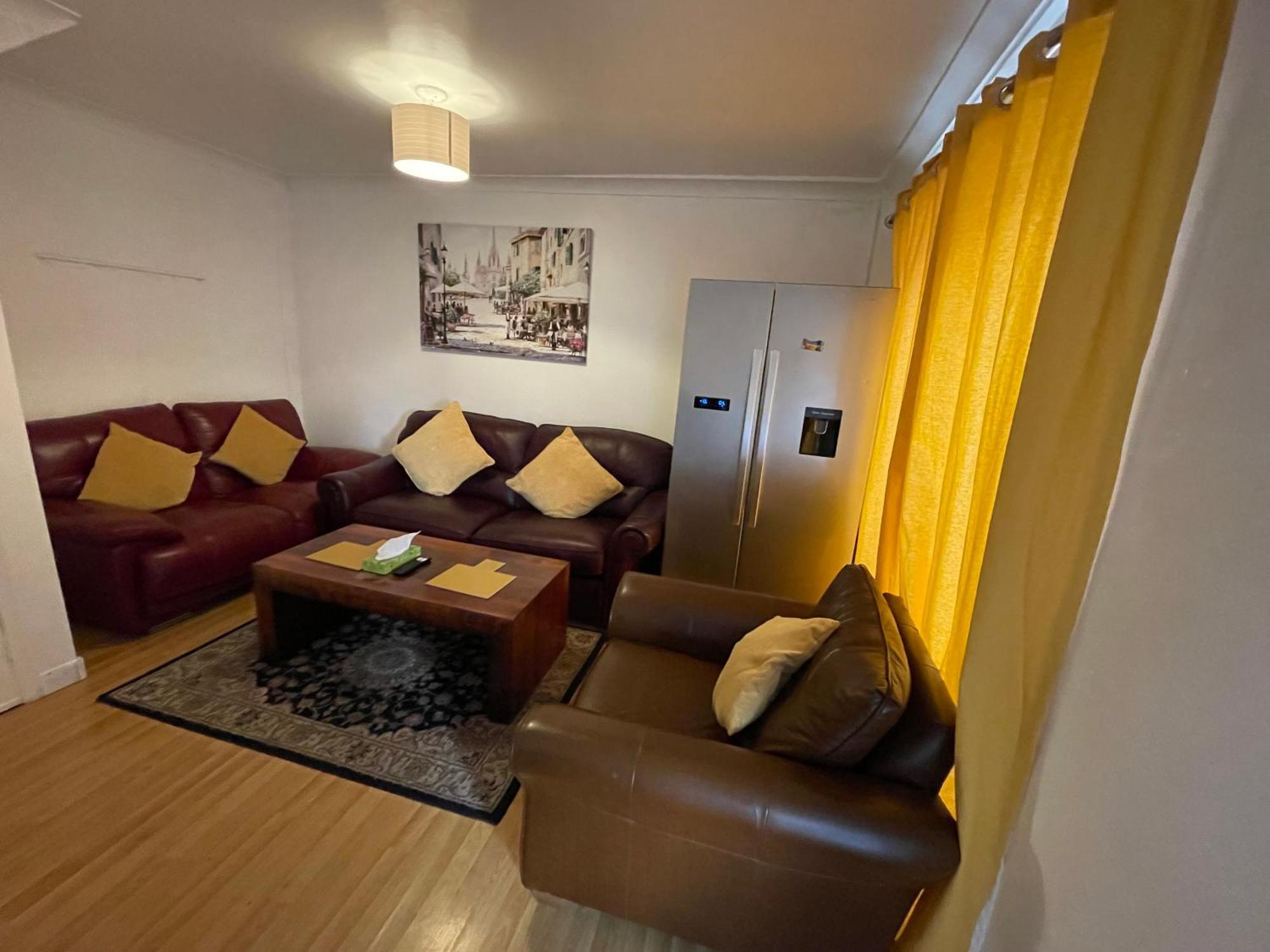 Holiday Home Cardiff City Sleeps 7 외부 사진